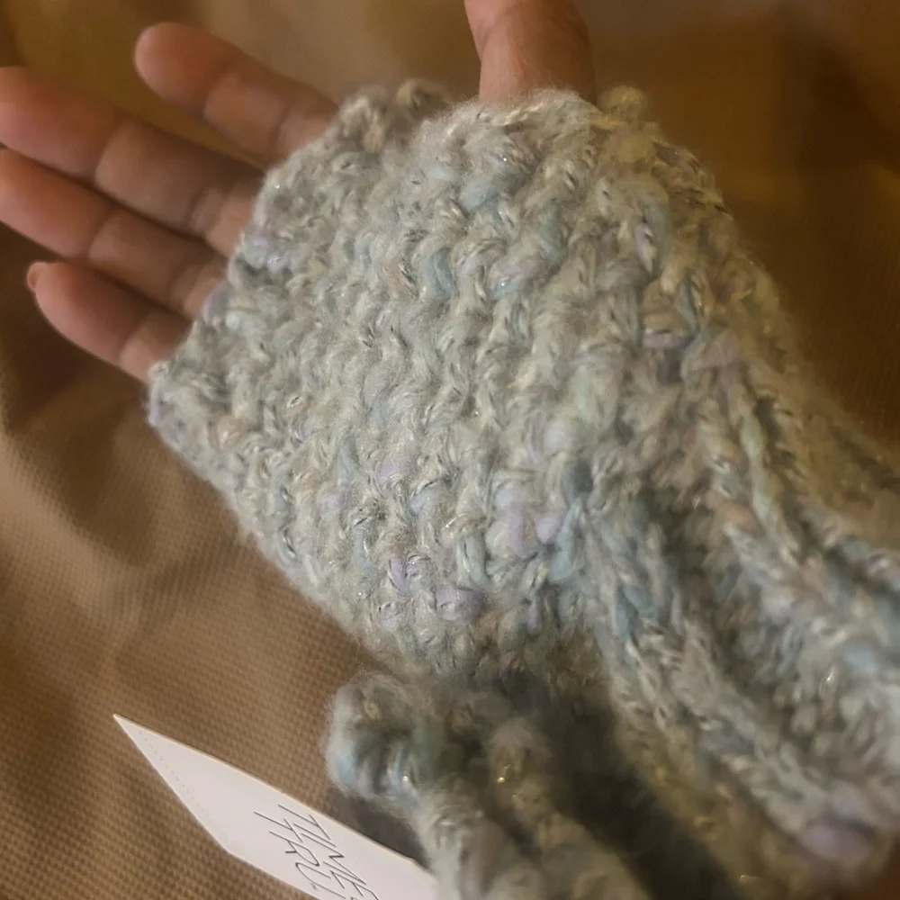 Fingerless Mittens - Picture 2 of 6